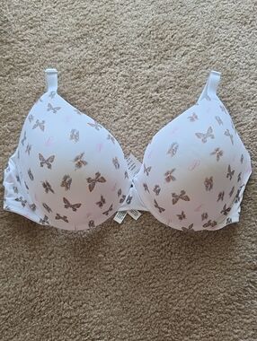 Victorias Secret Pink Wear Everywhere Push-Up Butterfly Print T-Shirt Bra 40DDD